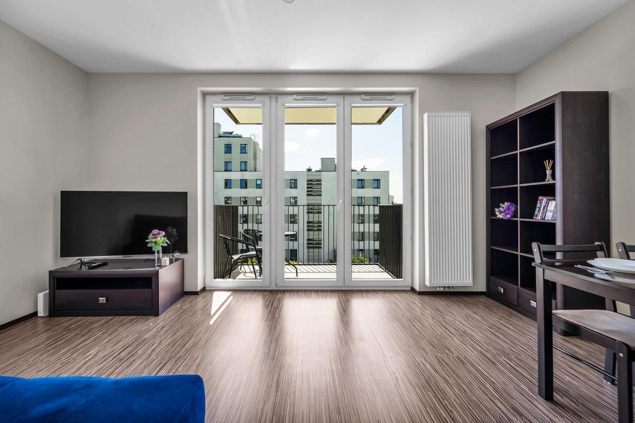 Metro Bemowo - Balcony, Parking, Near Metro - By Rentujemy Apartamento *